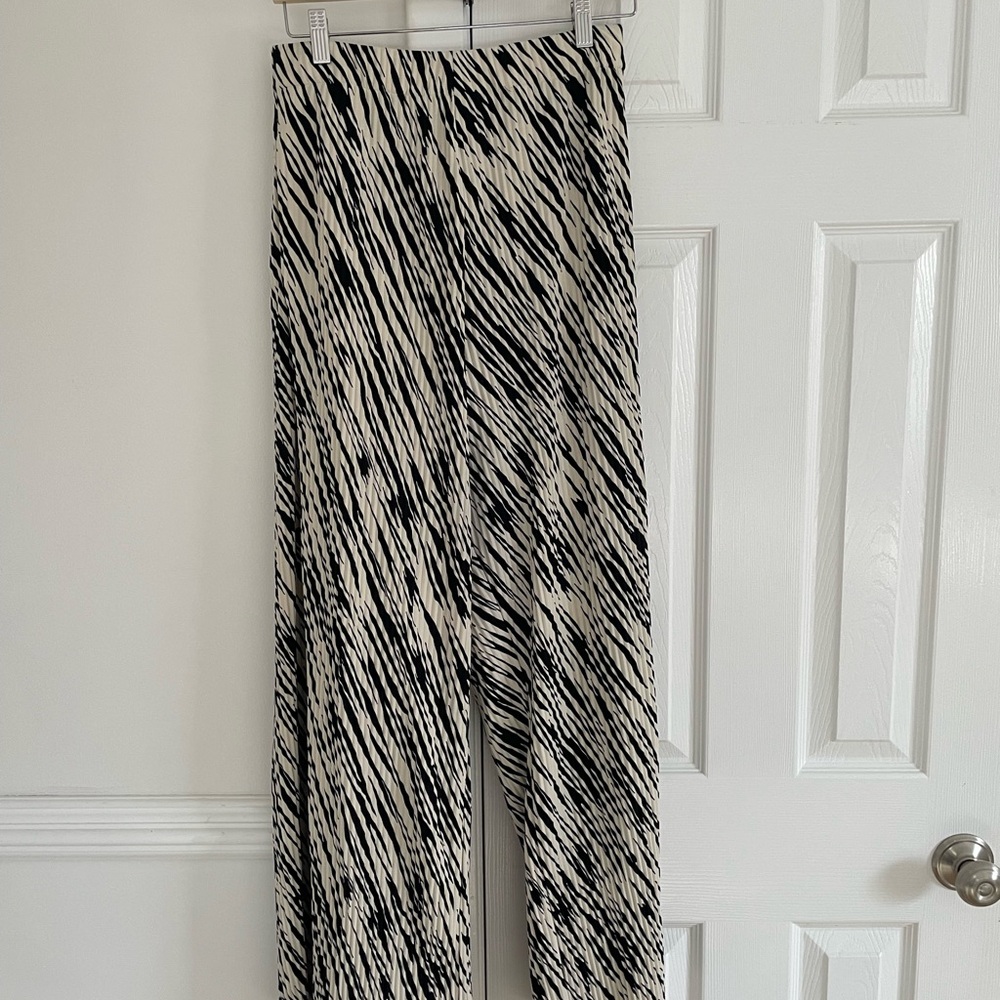 COS Animal Print Zebra Wide Leg Pants Tropical Beach Resort Vacation - Picture 2 of 7